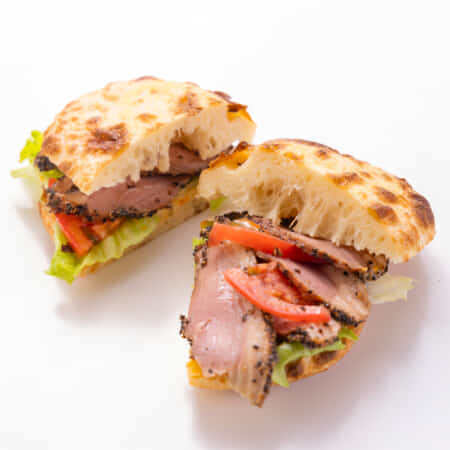 合鴨パストラミサンドセット｜美濃加茂でピザ・ハンバーガーのデリバリー・テイクアウトならpizza&burger ミツボシ 美濃加茂店